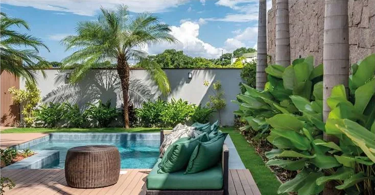 Deck em jardim em madeira ecológica Reset linha Índico